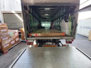 packing-truck-logistics